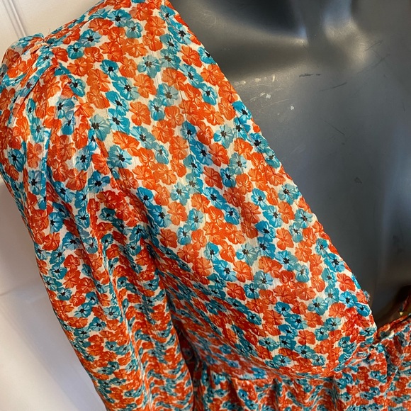 Top - Picture 3 of 7